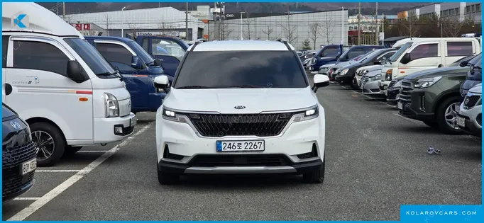 KIA CARNIVAL 9-SEATER PRESTIGE