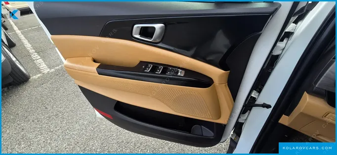 KIA CARNIVAL 9-SEATER PRESTIGE