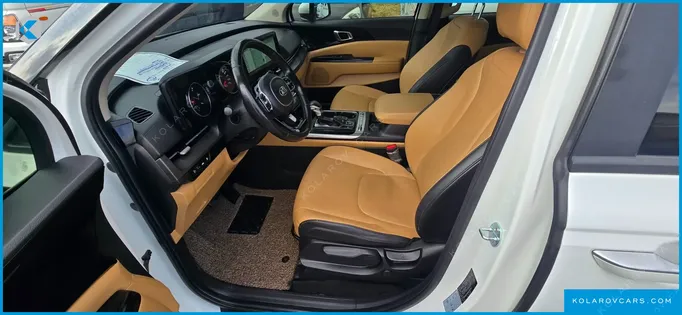 KIA CARNIVAL 9-SEATER PRESTIGE