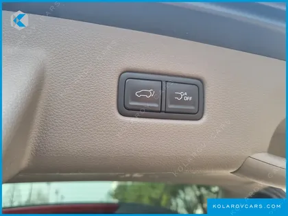 KIA CARNIVAL 9-SEATER SIGNATURE