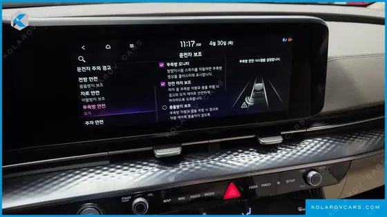 KIA CARNIVAL GASOLINE 9-SEATER HI-LIMOUSINE