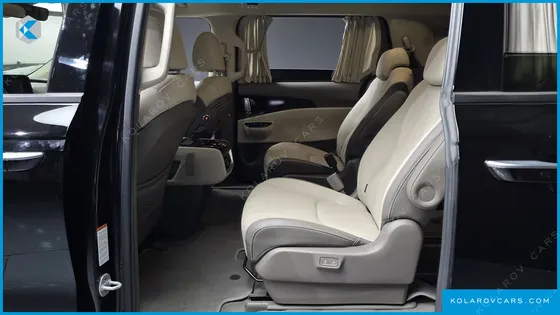 KIA CARNIVAL GASOLINE 9-SEATER HI-LIMOUSINE