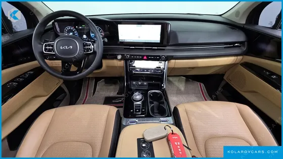 KIA CARNIVAL GASOLINE 7-SEATER SIGNATURE