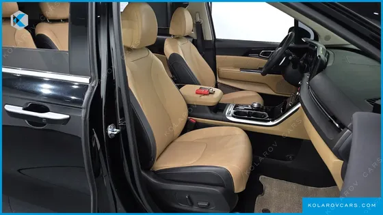 KIA CARNIVAL GASOLINE 7-SEATER SIGNATURE