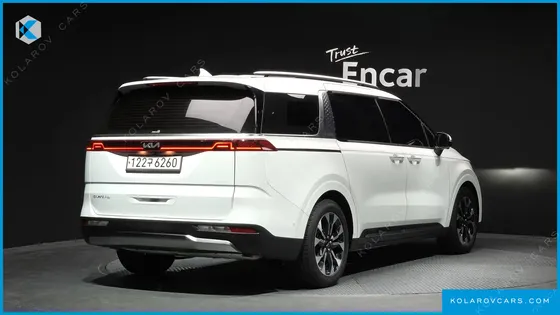 KIA CARNIVAL GASOLINE 9-SEATER SIGNATURE