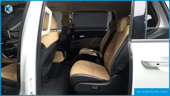 KIA CARNIVAL GASOLINE 9-SEATER SIGNATURE