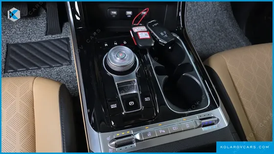 KIA CARNIVAL 9-SEATER NOBLESSE