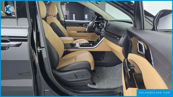 KIA CARNIVAL 9-SEATER NOBLESSE