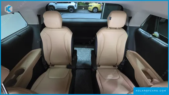 KIA CARNIVAL 9-SEATER NOBLESSE