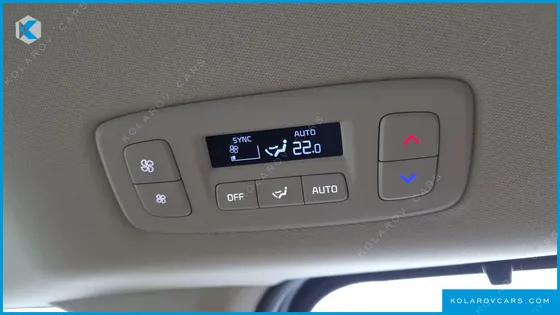 KIA CARNIVAL 9-SEATER NOBLESSE