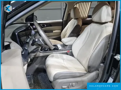 KIA CARNIVAL GASOLINE 9-SEATER HI-LIMOUSINE