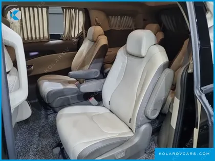 KIA CARNIVAL GASOLINE 9-SEATER HI-LIMOUSINE