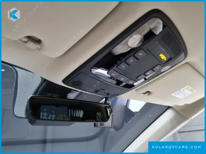 KIA CARNIVAL GASOLINE 9-SEATER HI-LIMOUSINE