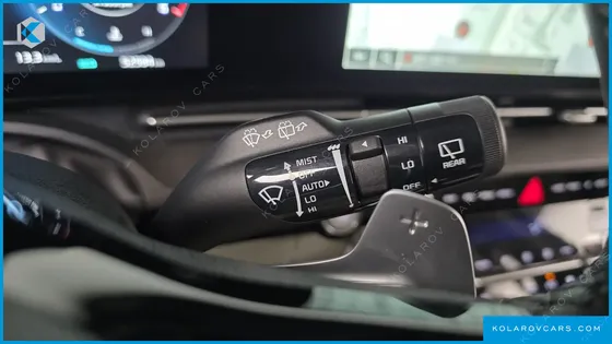KIA CARNIVAL 7-SEATER SIGNATURE