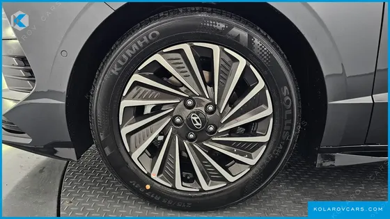 HYUNDAI SONATA EXCLUSIVE