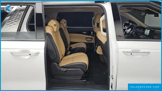KIA CARNIVAL GASOLINE 9-SEATER SIGNATURE