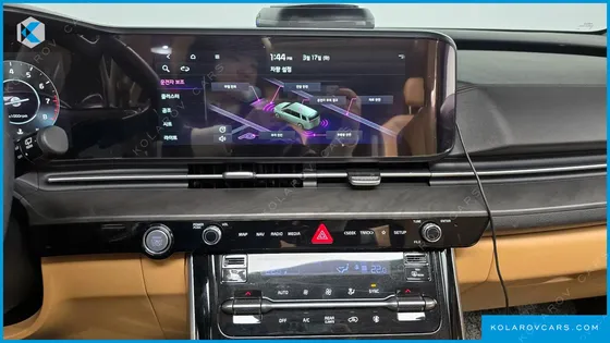 KIA CARNIVAL GASOLINE 9-SEATER SIGNATURE