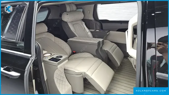 KIA CARNIVAL GASOLINE 4-SEATER HI-LIMOUSINE (SPECIAL)