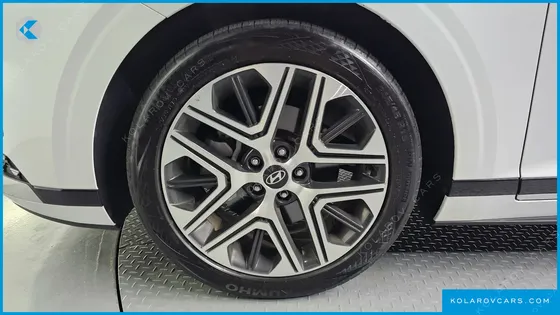 HYUNDAI GRANDEUR 2,5 GASOLINE 2WD