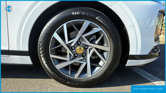HYUNDAI GRANDEUR 2,5 GASOLINE 2WD