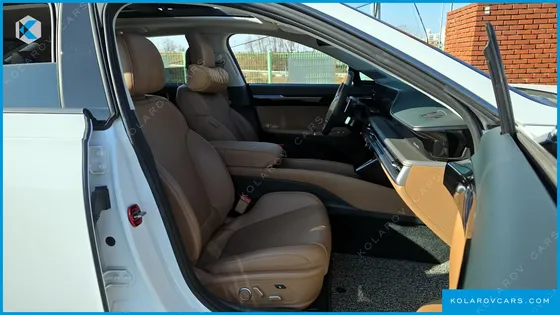 HYUNDAI GRANDEUR 2,5 GASOLINE 2WD