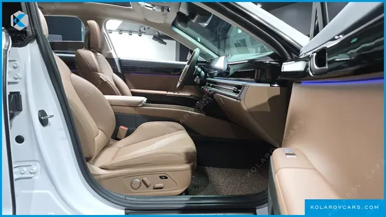 HYUNDAI GRANDEUR 2,5 GASOLINE 2WD