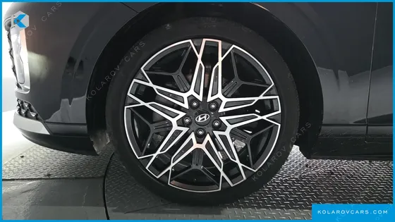 HYUNDAI GRANDEUR 2,5 GASOLINE 2WD