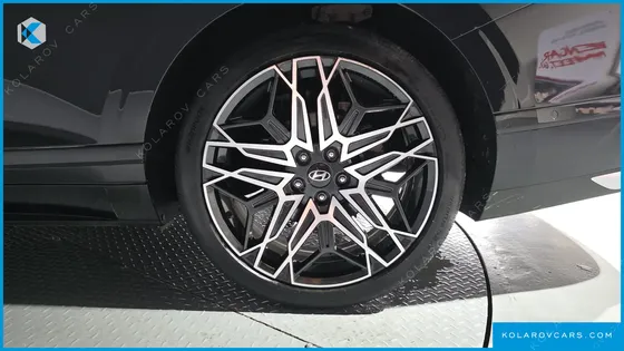 HYUNDAI GRANDEUR 2,5 GASOLINE 2WD