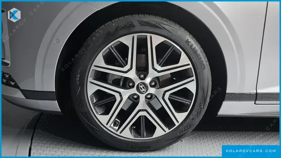 HYUNDAI GRANDEUR 2,5 GASOLINE 2WD