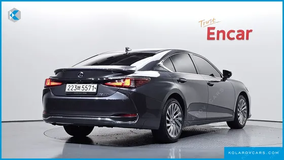 LEXUS ES EXECUTIVE