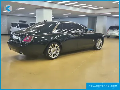 ROLLS ROYCE GHOST 6.7 V12