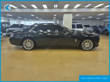 ROLLS ROYCE GHOST 6.7 V12