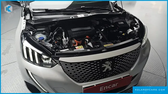PEUGEOT 2008 EV GT