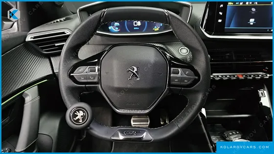 PEUGEOT 2008 EV GT