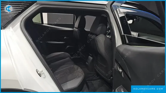 PEUGEOT 2008 EV GT