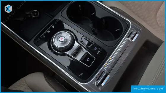 KIA CARNIVAL HEV 7SEATER GRAVITY