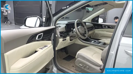 KIA CARNIVAL HEV 7SEATER GRAVITY