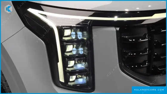 KIA CARNIVAL HEV 7SEATER GRAVITY