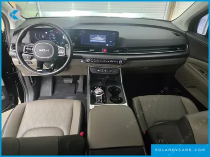 KIA CARNIVAL 9-SEATER NOBLESSE