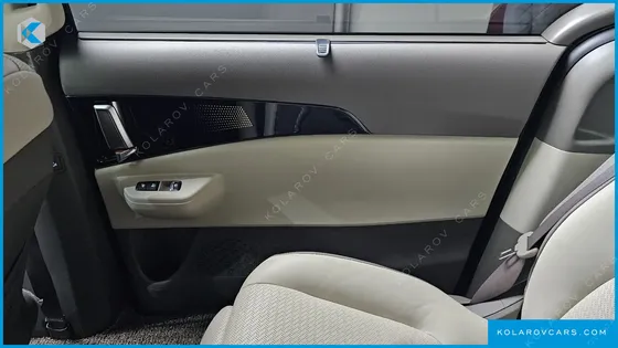 KIA CARNIVAL HEV 7SEATER SIGNATURE