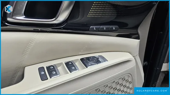 KIA CARNIVAL HEV 7SEATER SIGNATURE