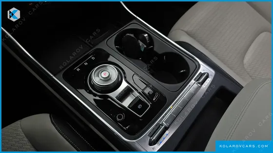 KIA CARNIVAL HEV 9SEATER SIGNATURE