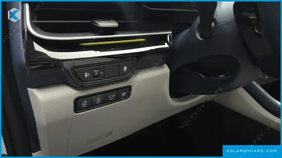 KIA CARNIVAL HEV 9SEATER SIGNATURE