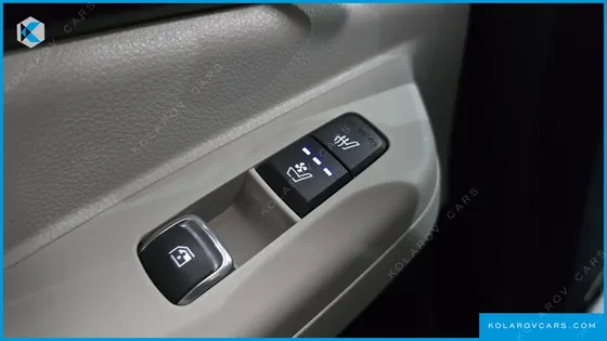 KIA CARNIVAL HEV 9SEATER SIGNATURE