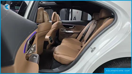 MERCEDES E-CLASS E300 4MATIC AMG LINE
