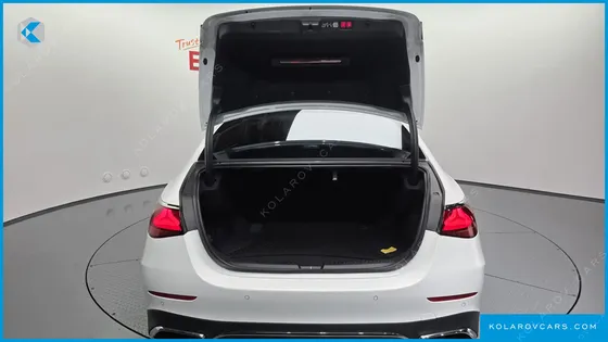 MERCEDES E-CLASS E300 4MATIC AMG LINE