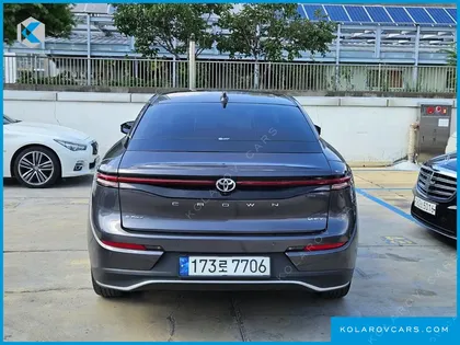 TOYOTA CROWN 2.5 4WD HYBRID