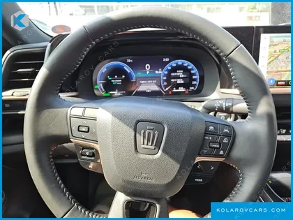 TOYOTA CROWN 2.5 4WD HYBRID