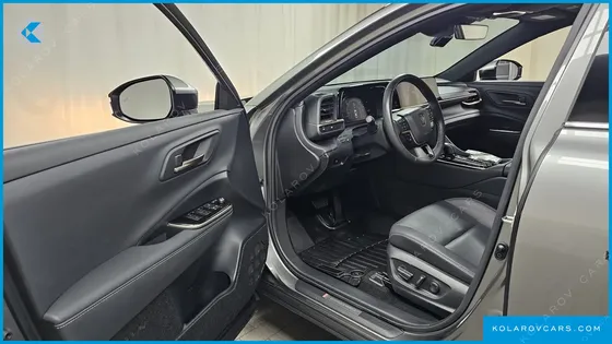 TOYOTA CROWN 2.5 4WD HYBRID