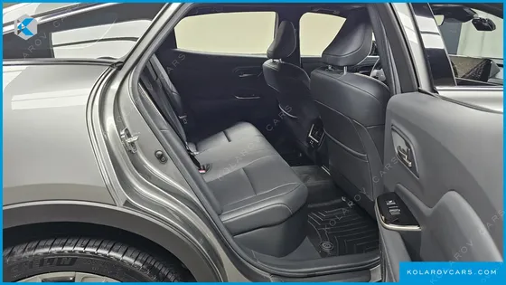 TOYOTA CROWN 2.5 4WD HYBRID